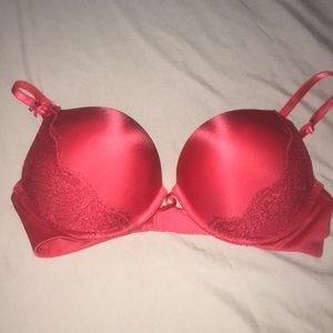 Victoria’s Secret Red Bombshell Plunge Bra